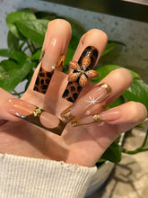 Load image into Gallery viewer, Wild Aur（Copper Wire Flower Luxury Style）
